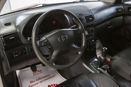 Toyota Avensis II Рестайлинг